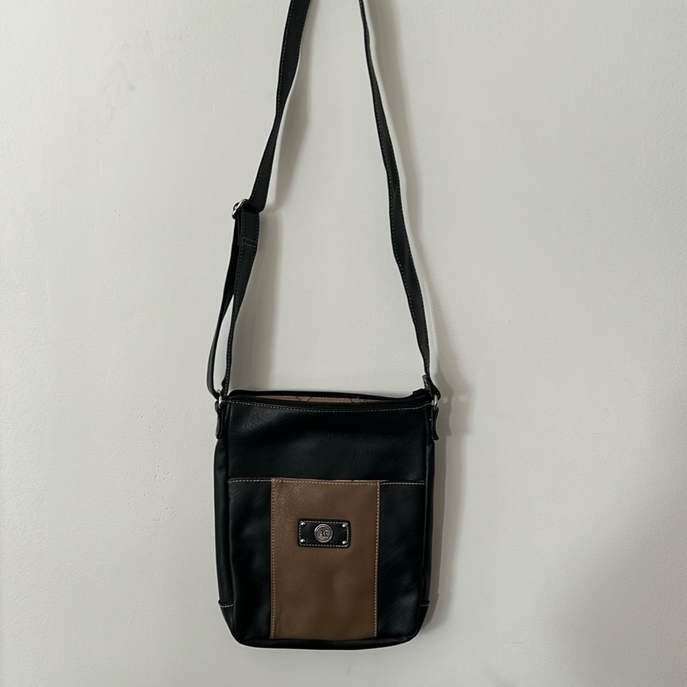 Anna Martina Franco Two-Tone Large Cross Body Handbag (adjustable strap)